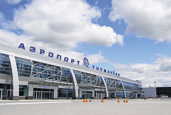 Аэропорт Толмачево.jpg